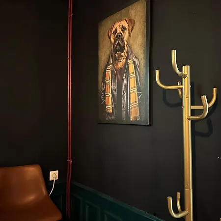 Le Peaky Blinders - Kreativehome Апартаменти